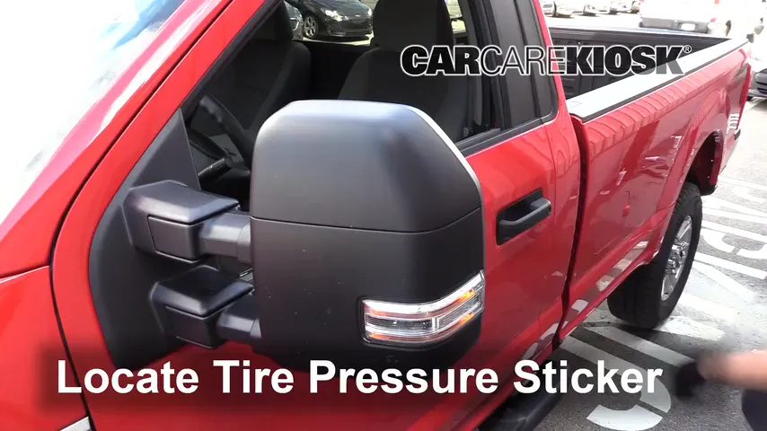 2017 Ford F-250 Super Duty XL 6.7L V8 Turbo Diesel Standard Cab Pickup Tires & Wheels Check Tire Pressure